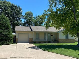 2306 4th Ave, Dodge City, KS 67801