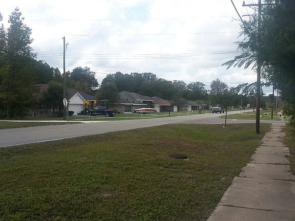 3rd image of 4068 Everett Ave