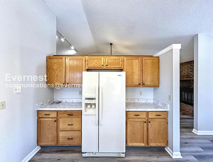2650 Cornwall Ct — Photo 4