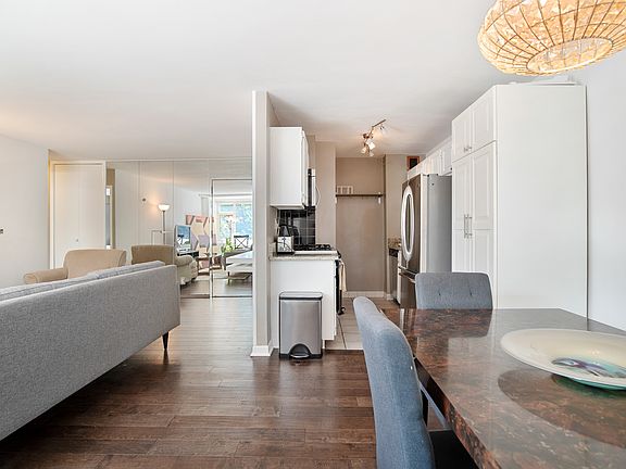 5th image of 1545 18th St NW Unit 411