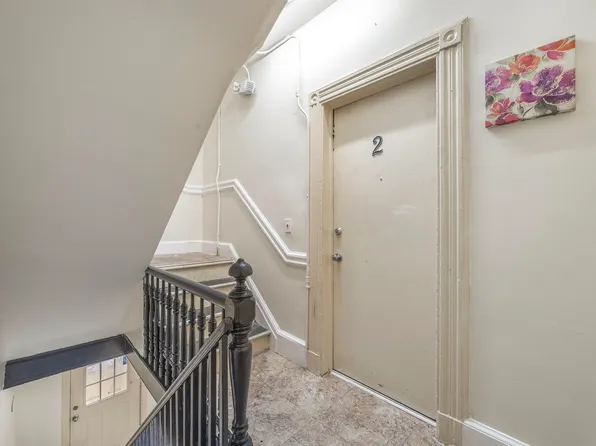 13 Columbia Avenue image 3 of 8