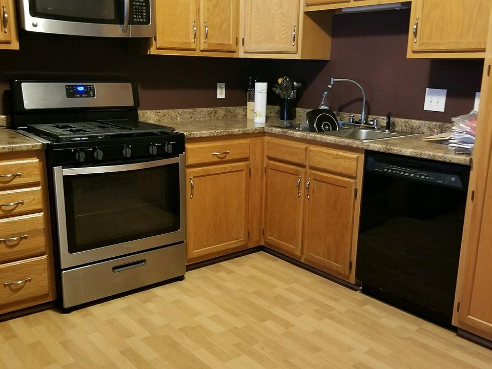 2nd image of 572 Topaz Ln
