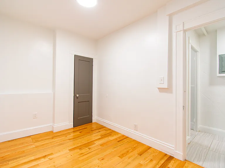 90 Westland Ave #228 — Photo 6