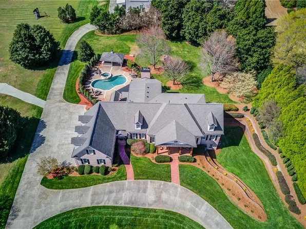 2850 Camp Branch Rd, Buford, GA 30519