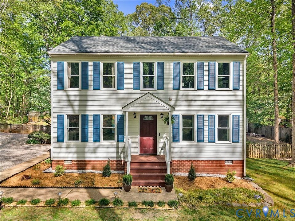 1st image of 2708 Pineridge Ln