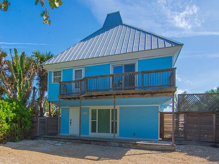 9470 Doubloon Dr — Photo 34