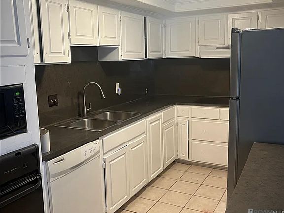 4th image of 4928 Stumberg Ln