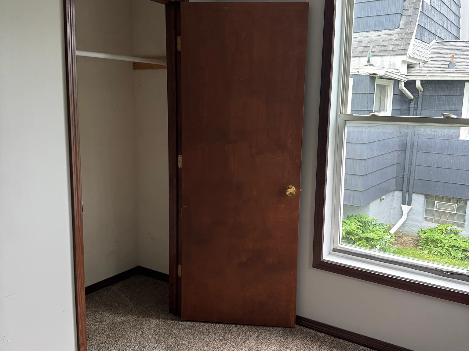 2 bed, $1,200 — Photo 3