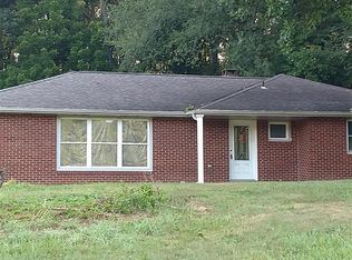 100 Frazier Rd, Butler, PA 16002