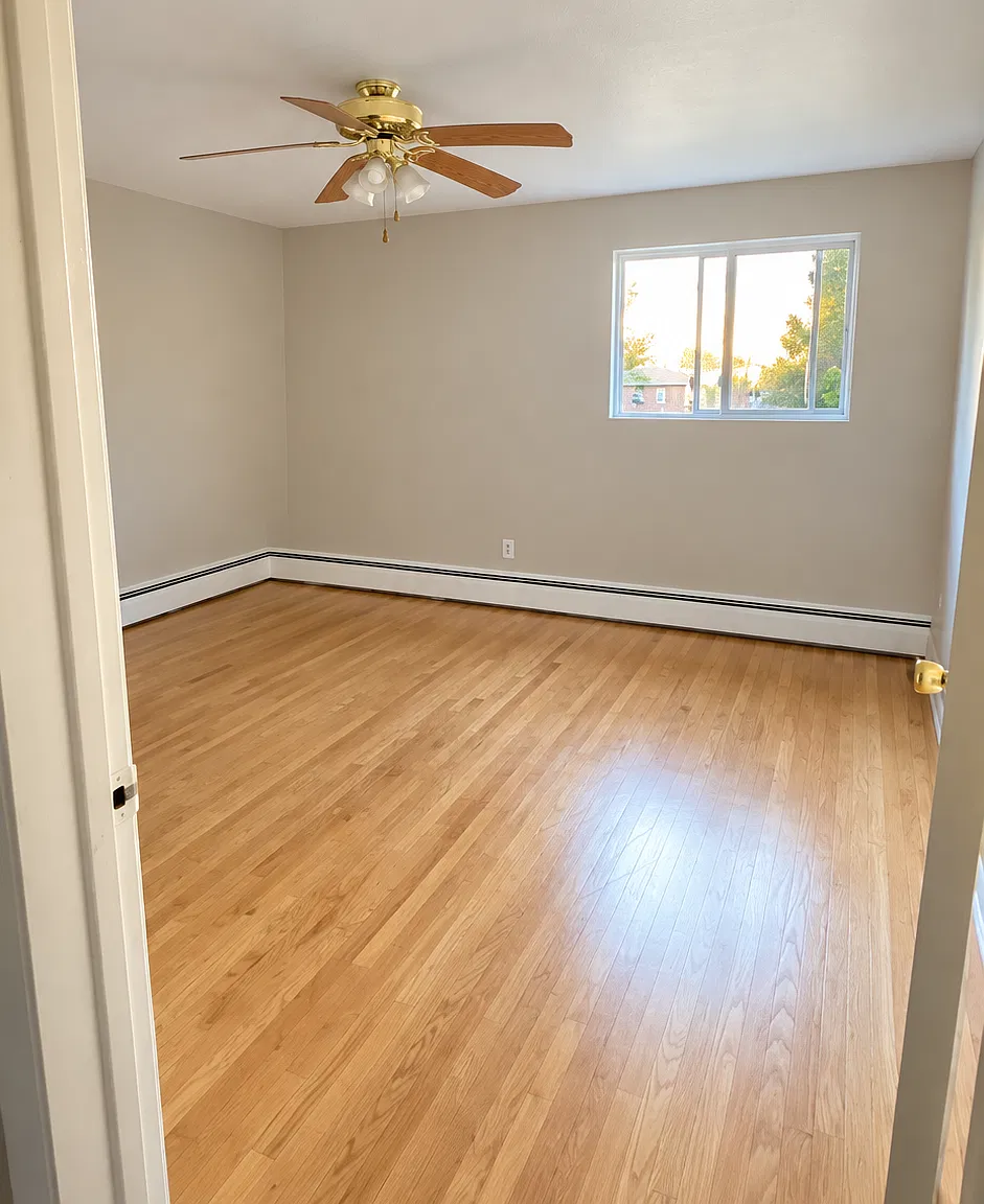 2 bed, $1,100 — Photo 3