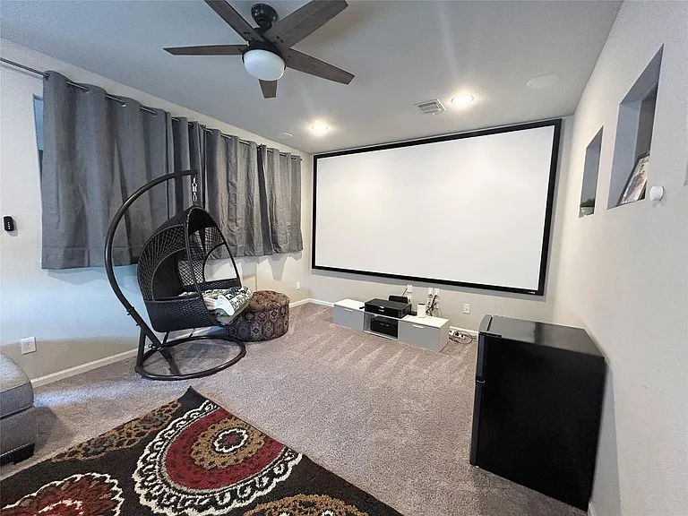 18531 Wolf Mountain Ln — Photo 14