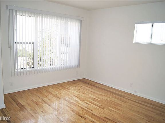 4th image of 1422-6 Pearl St #26A
