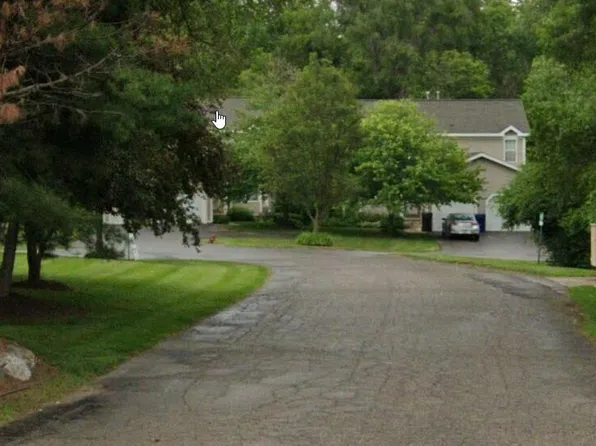 1604 Golden Ln, Ypsilanti, MI 48198