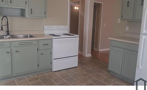 4th image of 2216 Bandler Rd