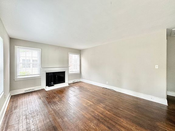 2nd image of 2318 Lawndale Dr