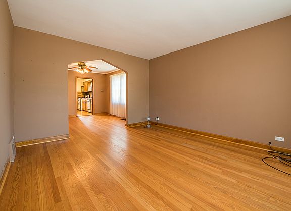 2nd image of 10919 S Homan Ave