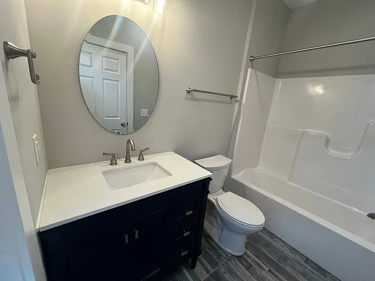 501 W 16th St — Photo 24