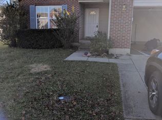 1005 Kemper Meadow Dr, Cincinnati, OH