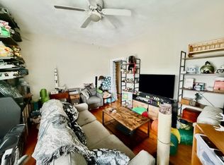 72 Roseland St #1, Cambridge, MA 02140