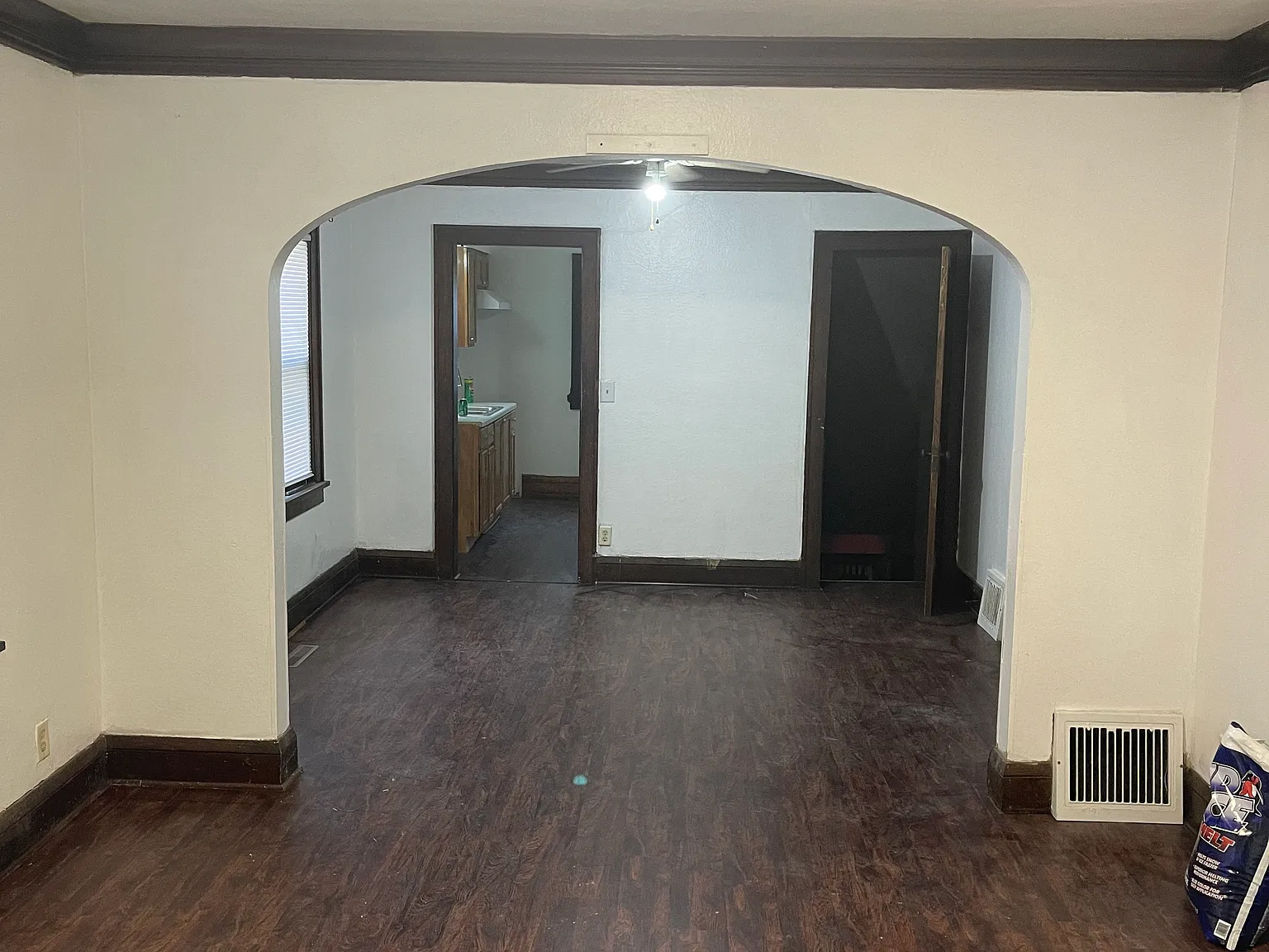 4 bed, 1464 sqft, $2,200 — Photo 2