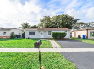 7702 SW 6th Ct, North Lauderdale, FL 33068