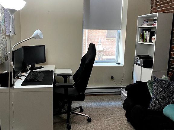 5th image of 82 Commercial St APT 3