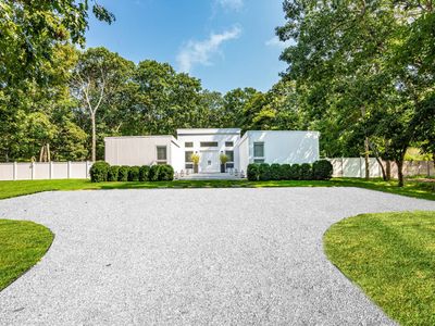 1 Wildflower Ln, East Hampton, NY, 11937