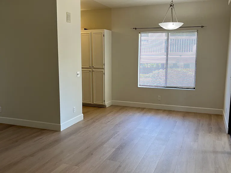 3475 Deerwood Ter — Photo 5