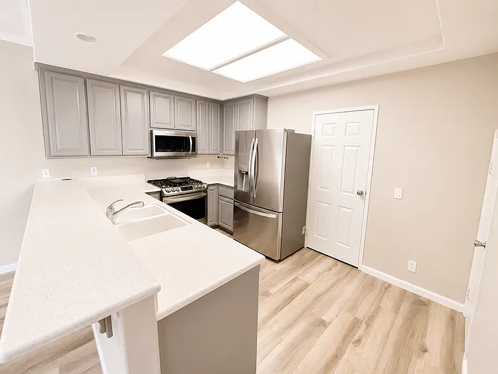 1045 Beryl St — Photo 9