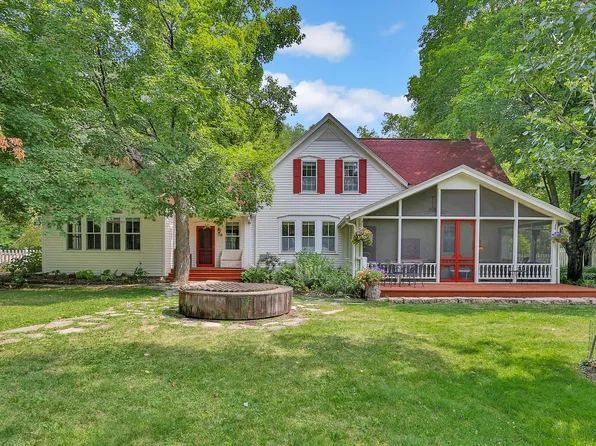 29110 Summer St, Shafer, MN 55074