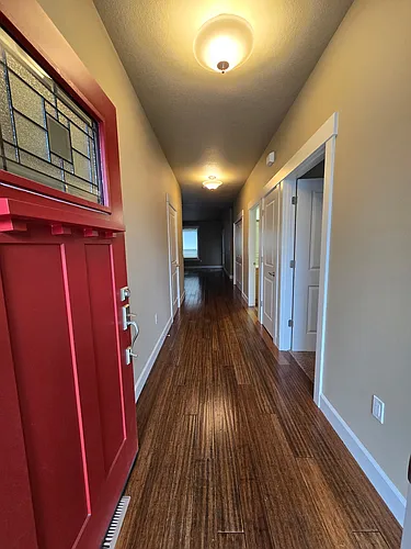 810 Teal St Photo 1