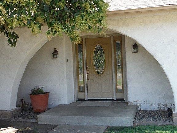 2nd image of 1207 S Emerald Ct