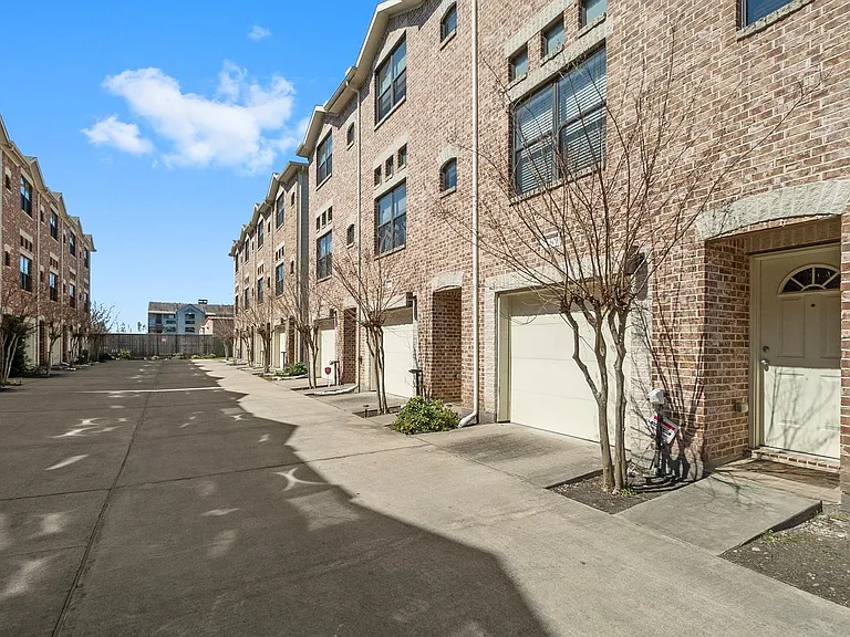 2710 Hullsmith Dr #1301 — Photo 2