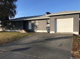 1016 E Hill Ave, Moses Lake, WA 98837