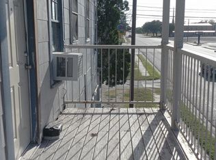 203 W King Ave #6, Kingsville, TX 78363