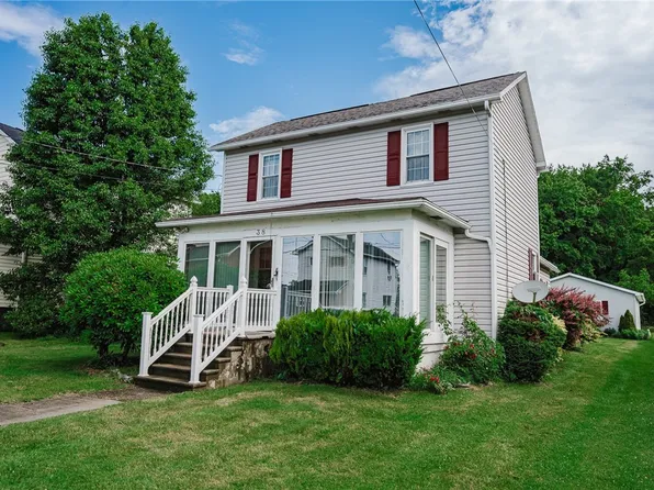 38 Locust St, Coral, PA 15731
