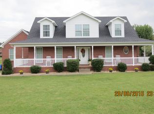 208 Shangri La Pl, Glasgow, KY 42141