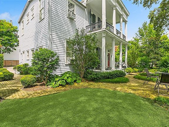 4th image of 2504 Esplanade Ave