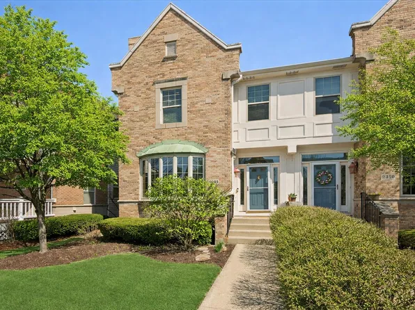 2325 Sundrop Dr, Glenview, IL 60026