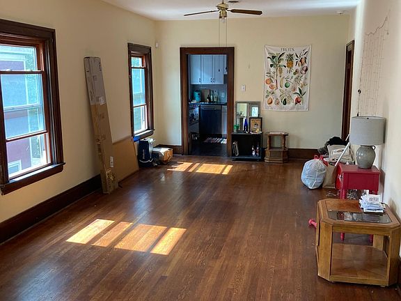 4th image of 66 Oxford Ave