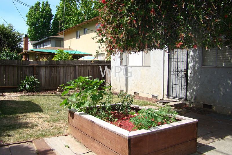 1st image of 808 Opal Dr APT 5