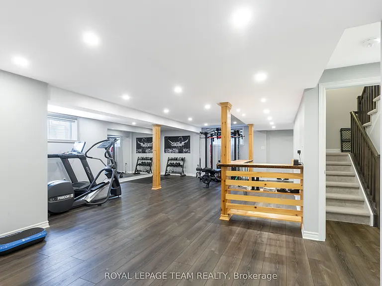 512 Breccia Hts — Photo 38