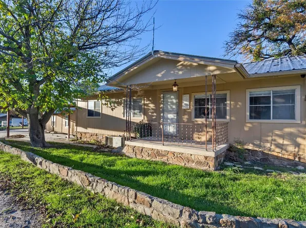 142 Bass Ln, Bridgeport, TX 76426