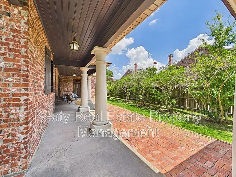 104 Studio Ct — Photo 39