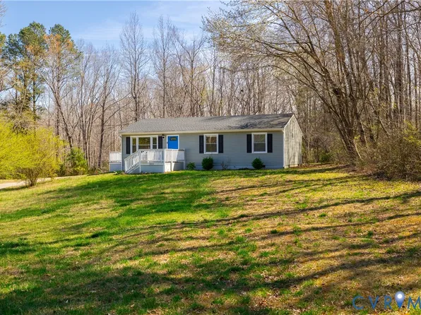 9813 Colemans Lake Rd, Ford, VA 23850