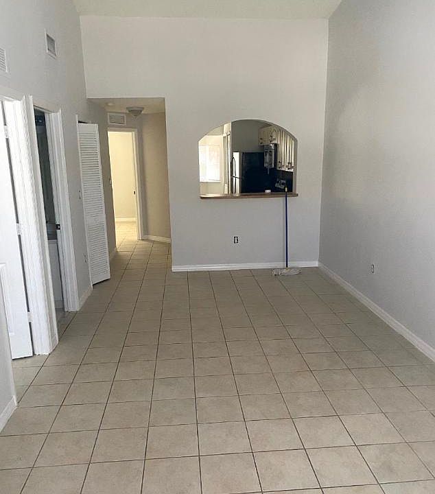 1st image of 1300 SE 31st Ct