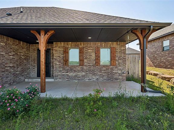 5th image of 2711 Landmark Dr