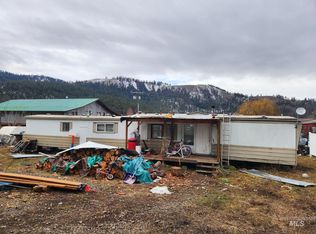 111 Loop Dr, Kamiah, ID 83536