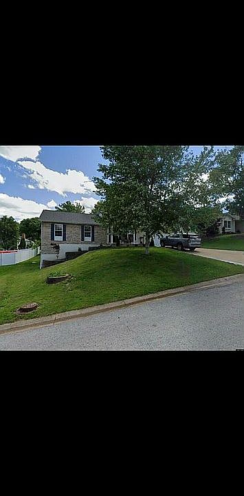 1st image of 1210 Fawn Ln