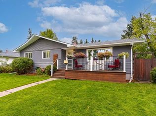 44 S Winchester Cres SW, Calgary, AB T3C 2T8